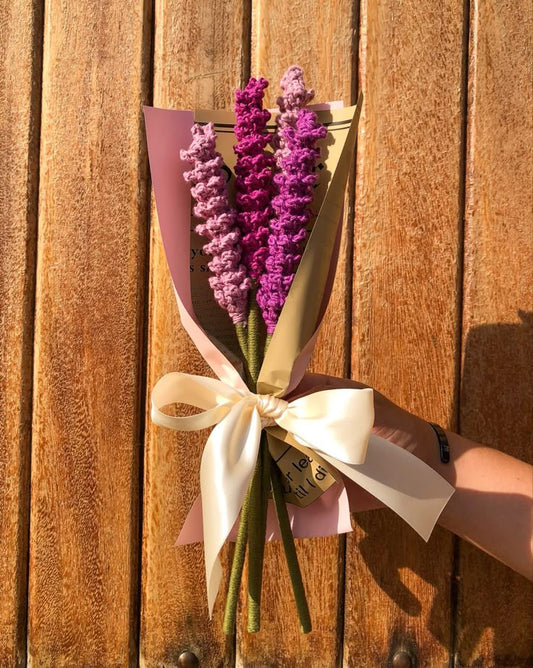 Handmade Crochet Lavender Bouquet / Personalized Amigurumi Purple Flower Gift Bunch