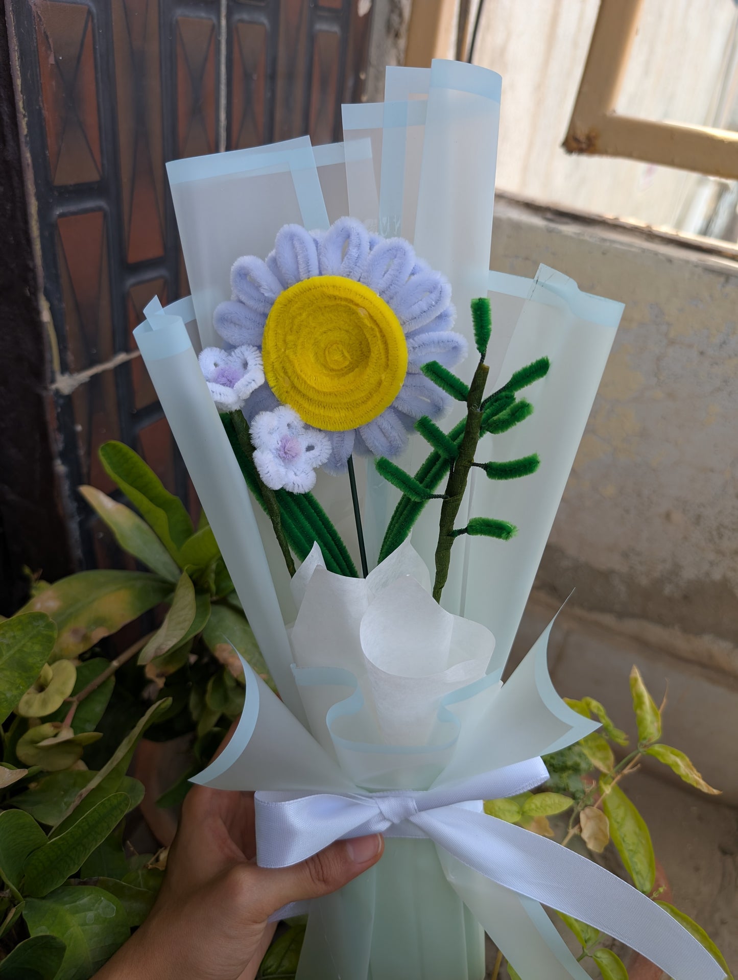 Handmade Pipe Cleaner Soft Lavender Daisy Bouquet – Pastel Floral Gift, Aesthetic Graduation & Birthday Flower Arrangement