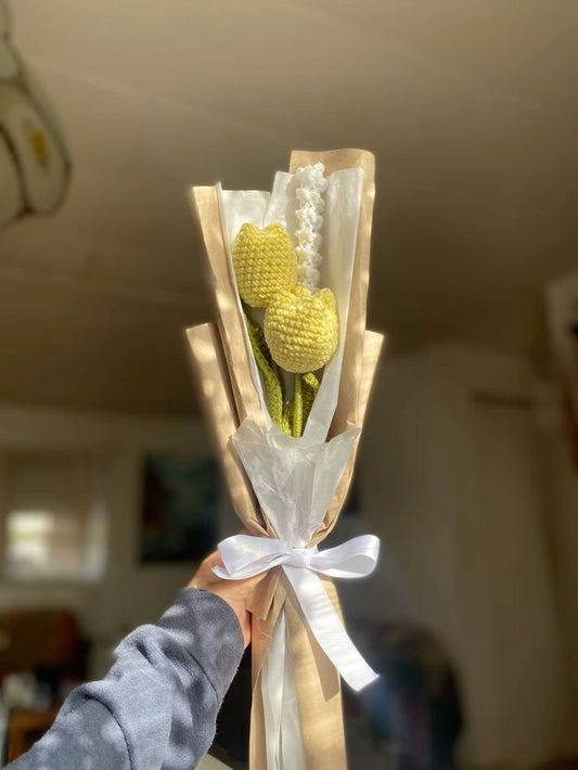 Handmade Crochet Yellow Tulip Bouquet / Personalized Amigurumi Small Flower Gift Set